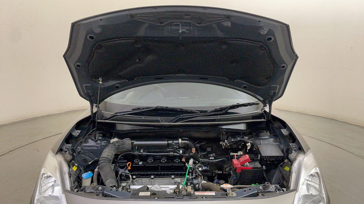 Used 2023 Maruti Suzuki Swift VXi Petrol Manual engine ENGINE & BONNET OPEN FRONT VIEW