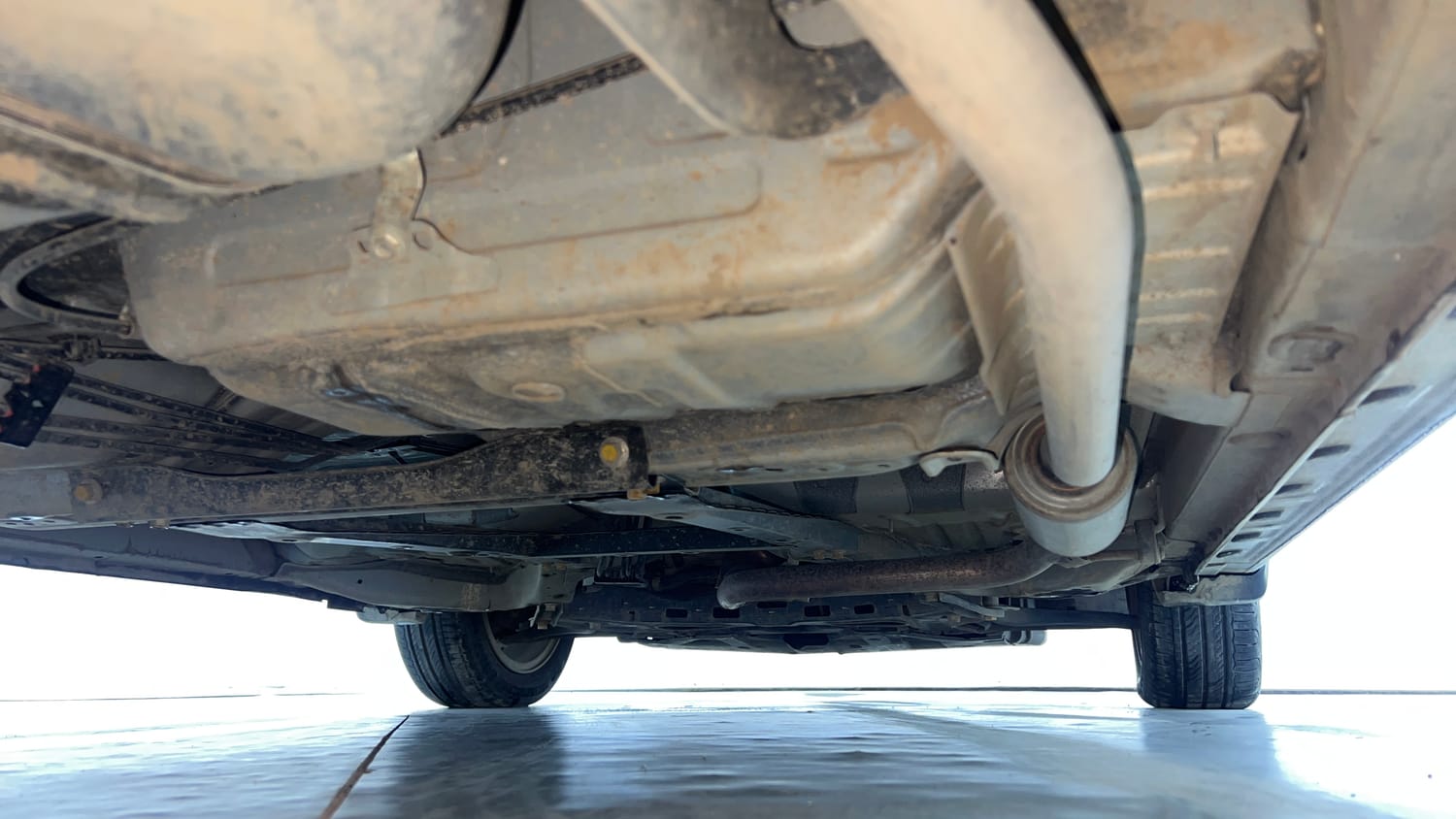 Used 2024 Honda City V Petrol CVT Petrol Automatic extra REAR RIGHT UNDERBODY VIEW