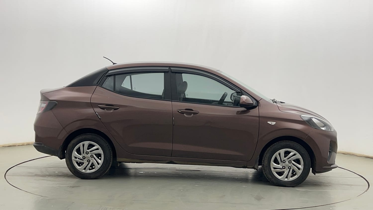 Used 2020 Hyundai Aura S 1.2 Petrol Petrol Manual exterior RIGHT SIDE VIEW