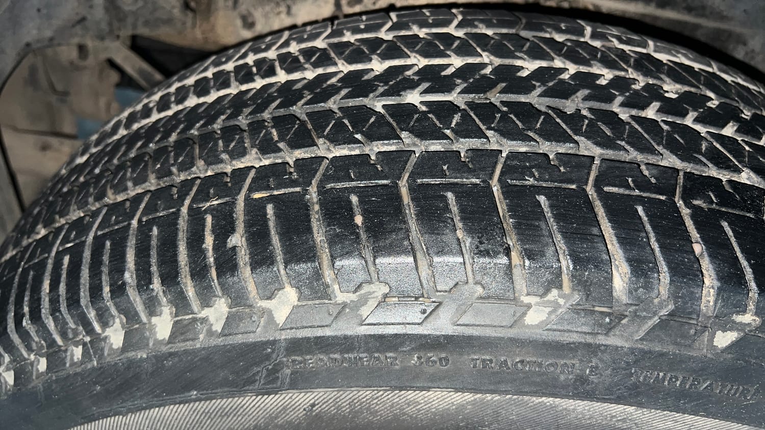 Used 2021 Mahindra XUV500 W7 Diesel Manual tyres RIGHT REAR TYRE TREAD VIEW