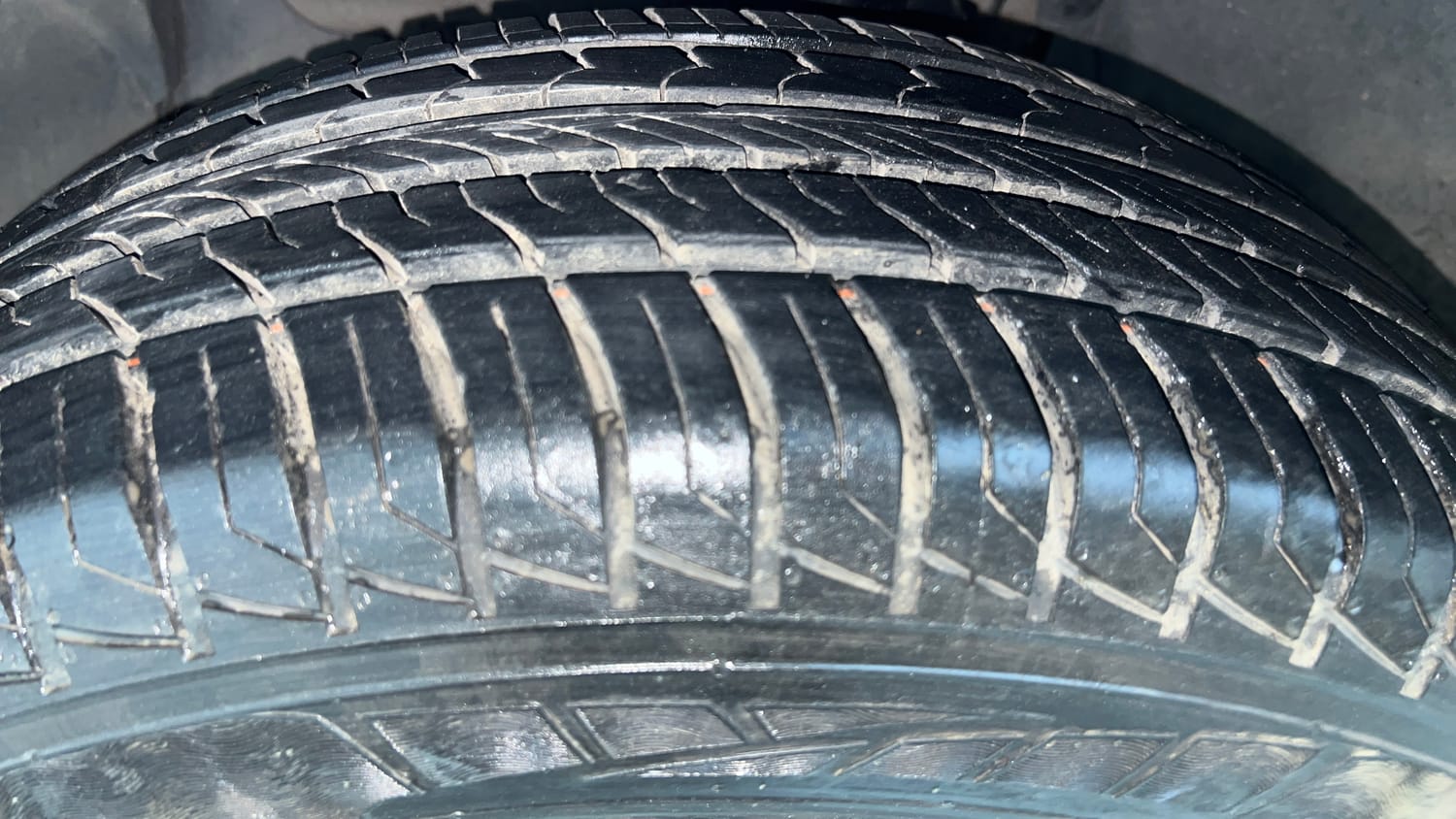 Used 2018 Renault Duster RXS CVT Petrol Automatic tyres LEFT FRONT TYRE TREAD VIEW