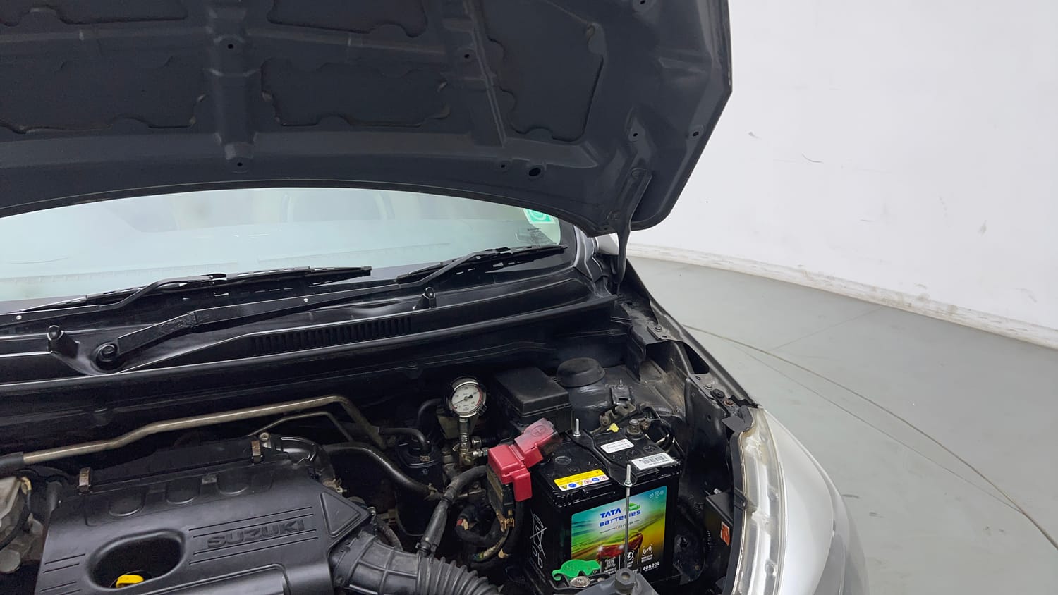 Used 2019 Maruti Suzuki Celerio VXi CNG Cng Manual engine ENGINE LEFT SIDE HINGE & APRON VIEW