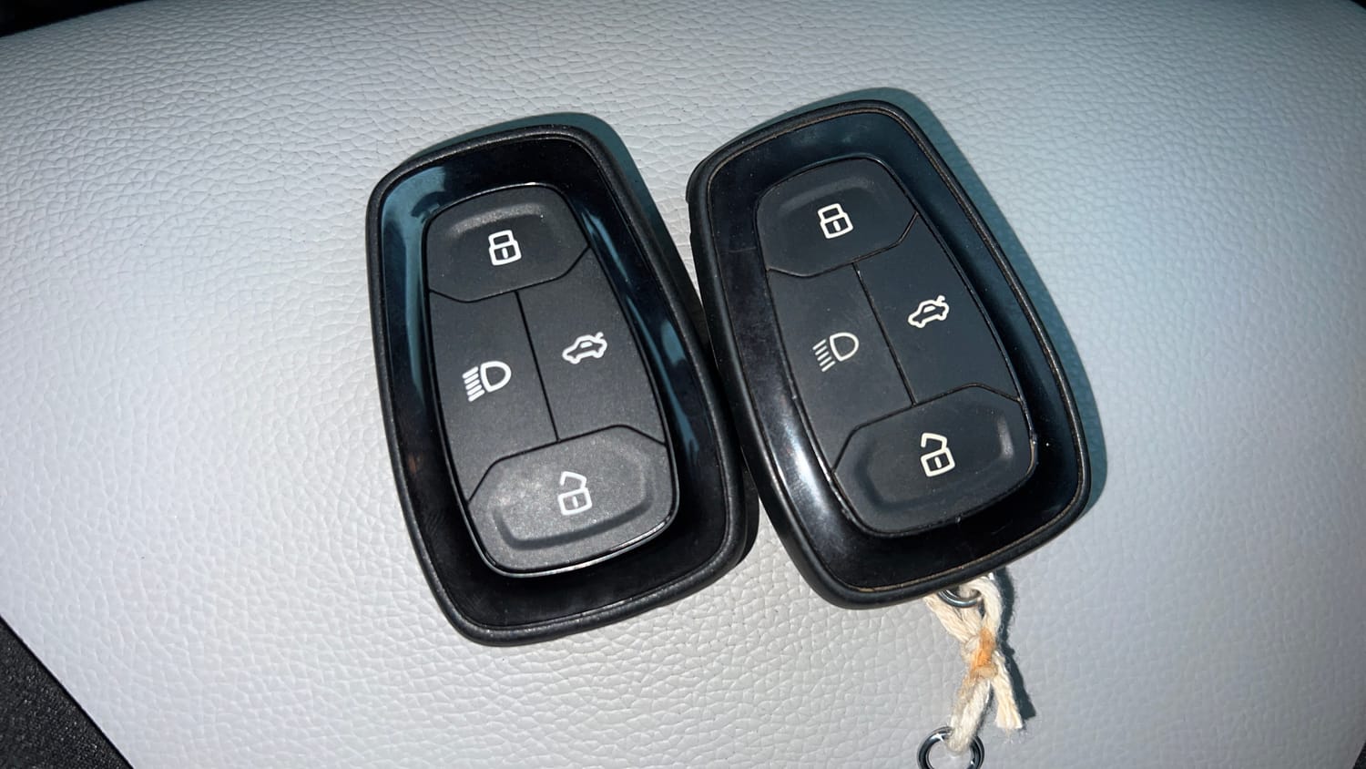Used 2022 Tata Punch Creative AMT Petrol Automatic extra CAR KEY VIEW