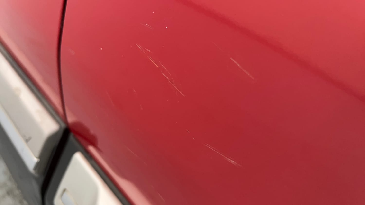 Used 2023 Maruti Suzuki Brezza VXi Petrol Manual dents MINOR DENT