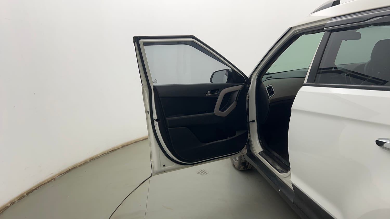 Used 2018 Hyundai Creta SX Plus 1.6 AT Petrol Petrol Automatic interior LEFT FRONT DOOR OPEN VIEW