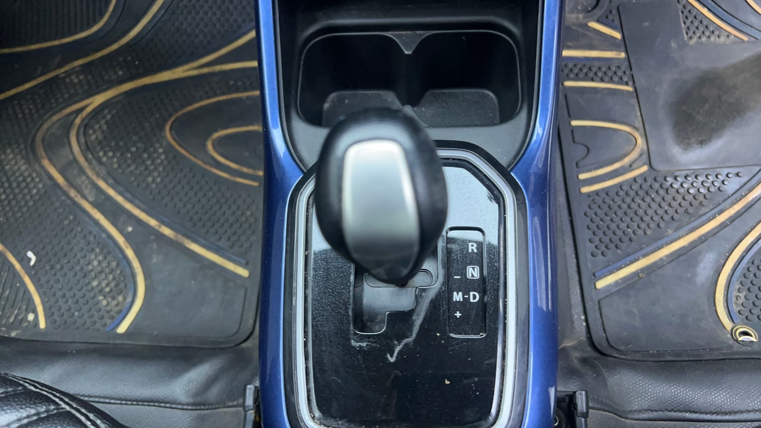 Used 2021 Maruti Suzuki Ignis Zeta 1.2 AMT Petrol Automatic interior GEAR  KNOB VIEW