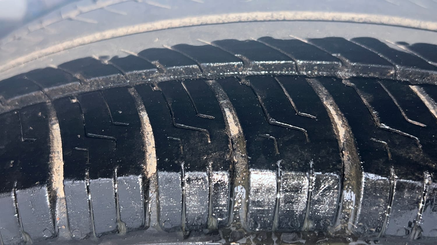 Used 2019 Hyundai Grand i10 Magna 1.2 Kappa VTVT Petrol Manual tyres RIGHT REAR TYRE TREAD VIEW