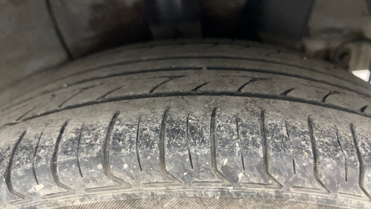 Used 2017 Hyundai Grand i10 Asta 1.2 Kappa VTVT Petrol Manual tyres LEFT REAR TYRE TREAD VIEW