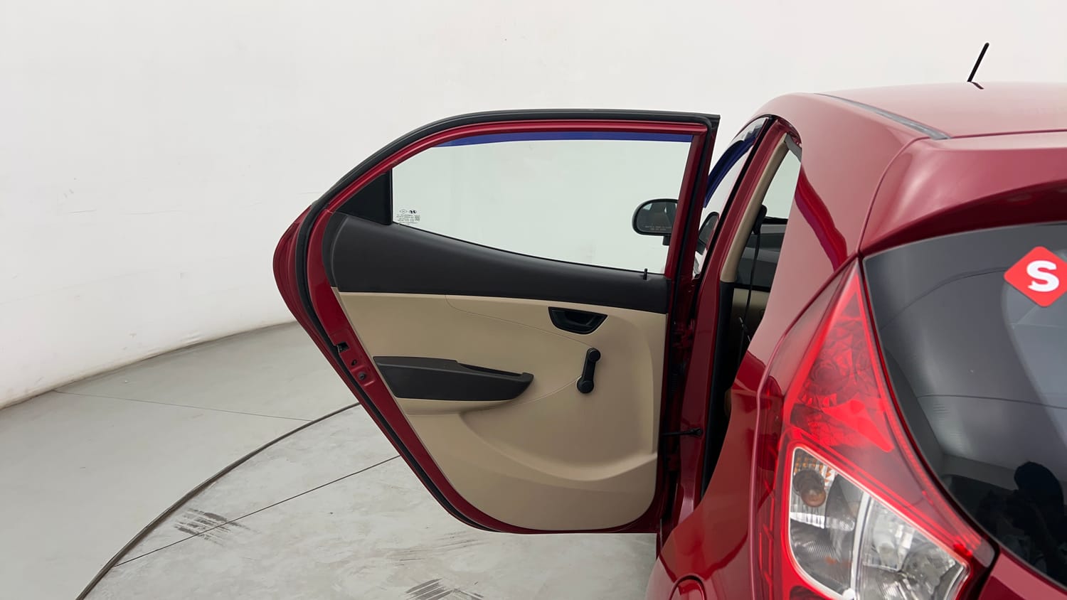 Used 2014 Hyundai Eon Magna + Petrol Manual interior LEFT REAR DOOR OPEN VIEW