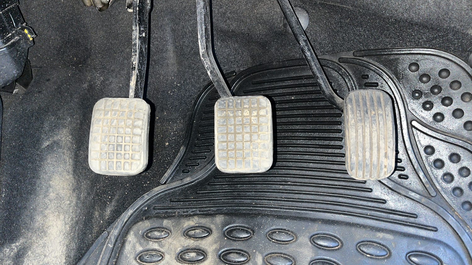 Used 2018 Tata Tiago Revotron XT Petrol Manual interior PEDALS VIEW