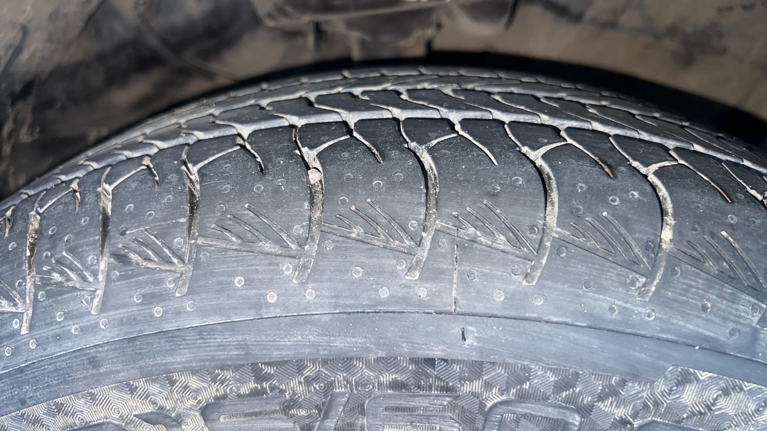 Used 2021 Kia Seltos HTX 1.5 Petrol Manual tyres RIGHT FRONT TYRE TREAD VIEW