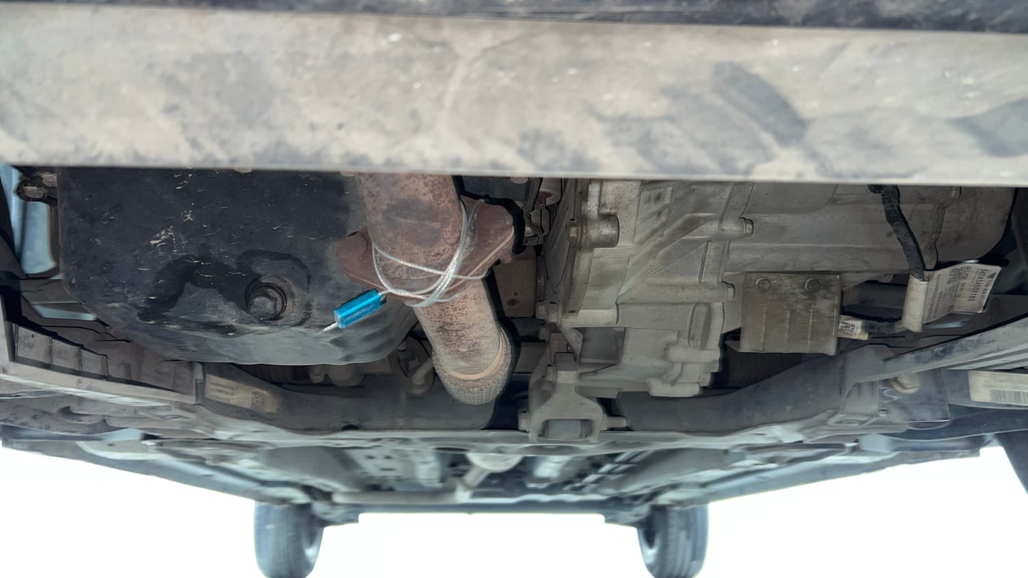 Used 2022 Tata Punch Creative AMT Petrol Automatic extra FRONT LEFT UNDERBODY VIEW