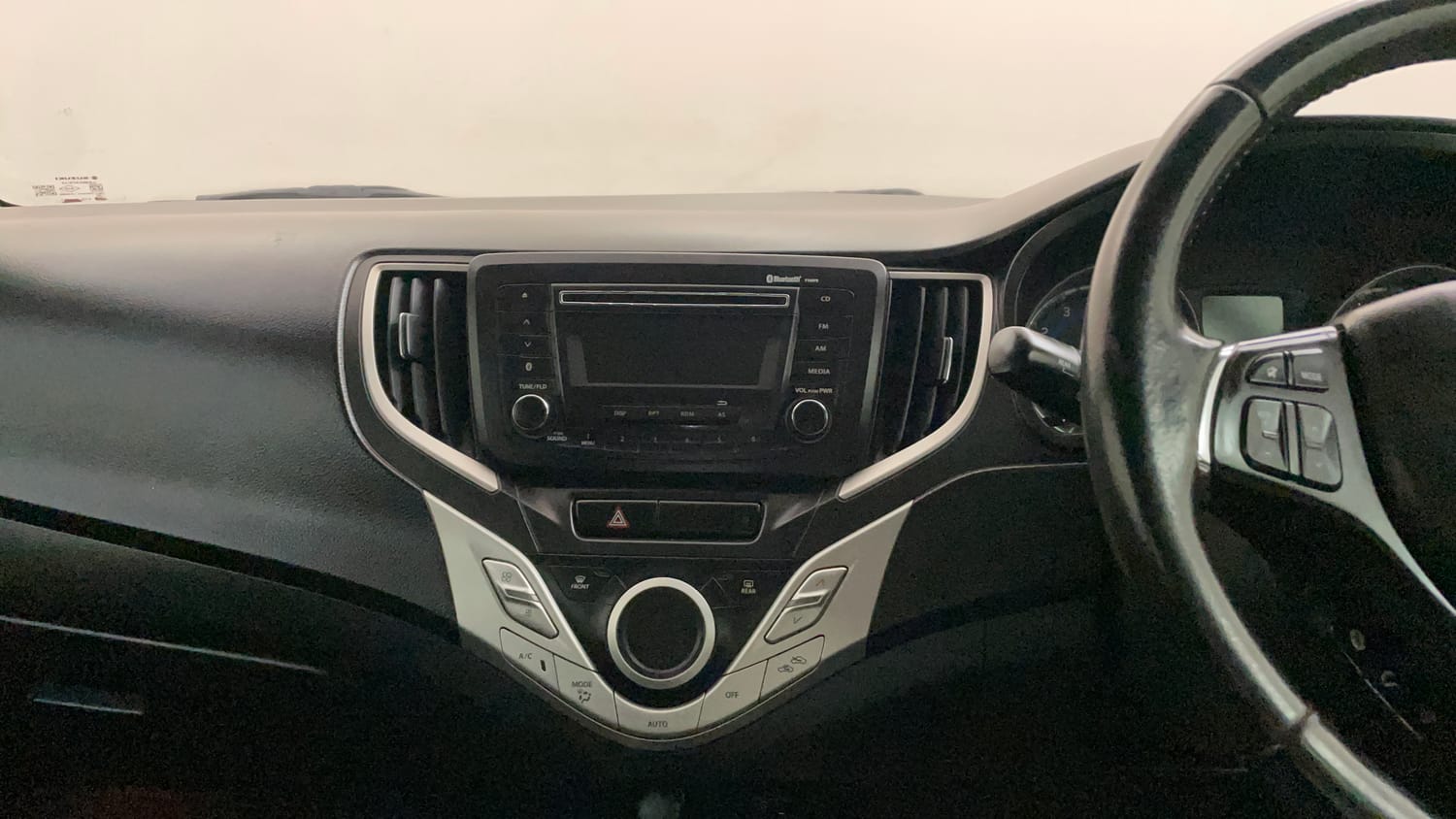 Used 2017 Maruti Suzuki Baleno Zeta 1.2 AT Petrol Automatic interior MUSIC SYSTEM & AC CONTROL VIEW