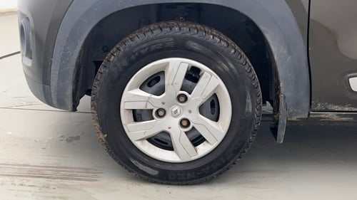 Used 2017 Renault Kwid 1.0 RXL Petrol Manual tyres LEFT FRONT TYRE RIM VIEW