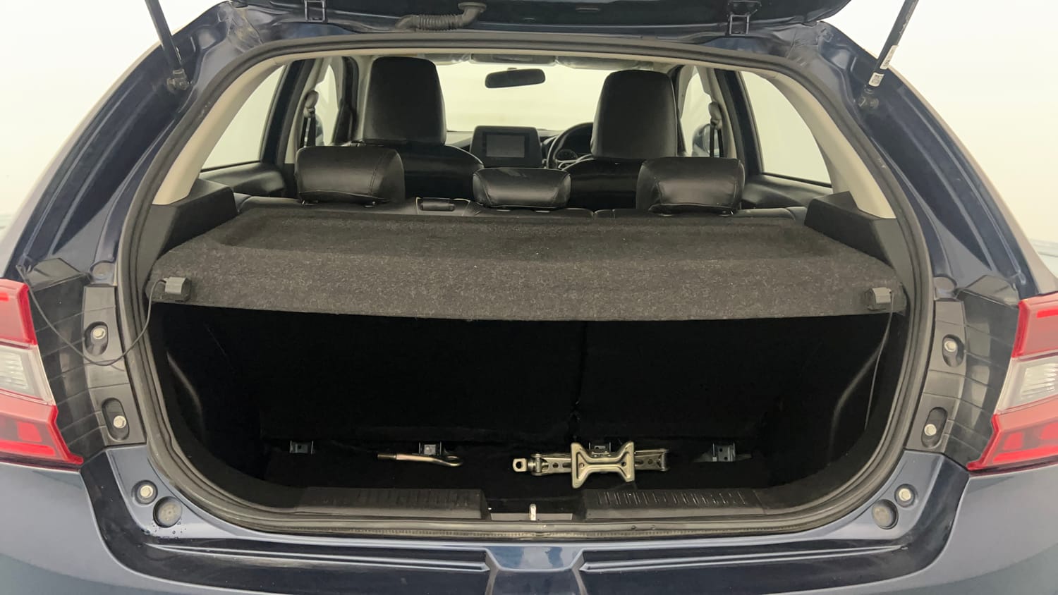 Used 2023 Maruti Suzuki Baleno Delta MT Petrol Manual interior DICKY INSIDE VIEW