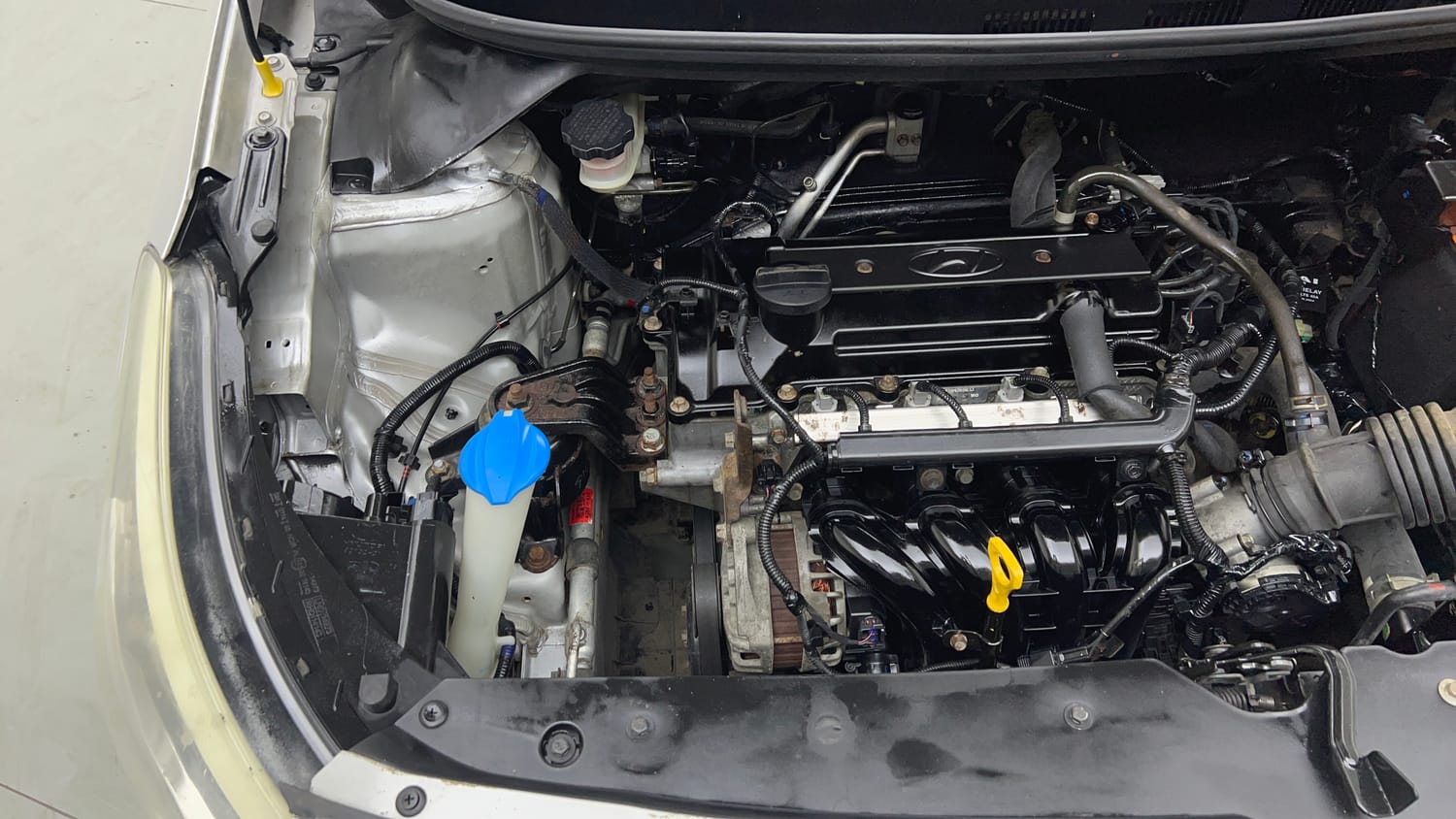 Used 2017 Hyundai Elite i20 Magna Executive 1.2 Petrol Manual engine ENGINE RIGHT SIDE VIEW