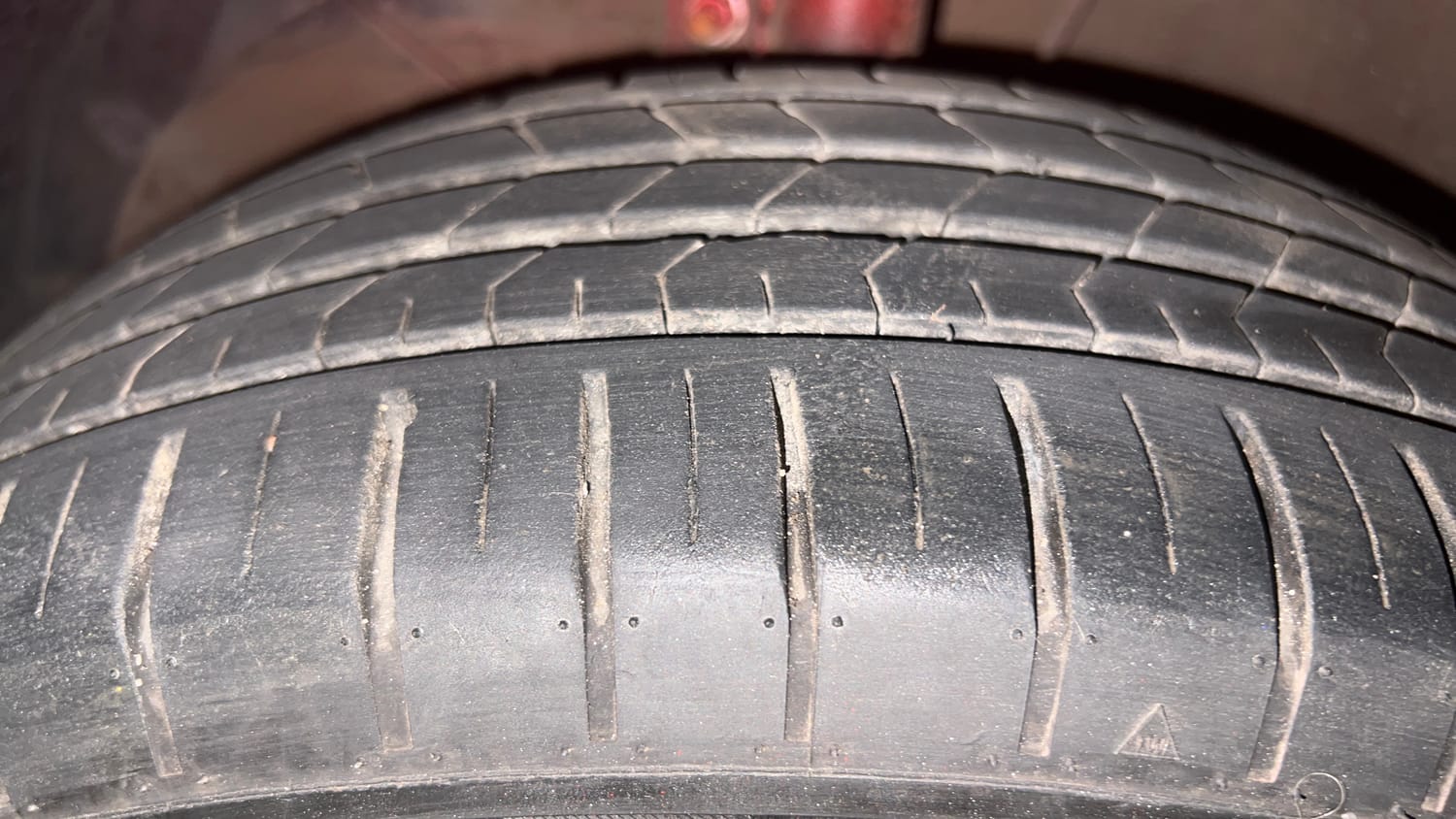 Used 2017 Maruti Suzuki Baleno Zeta 1.2 Petrol Manual tyres LEFT FRONT TYRE TREAD VIEW