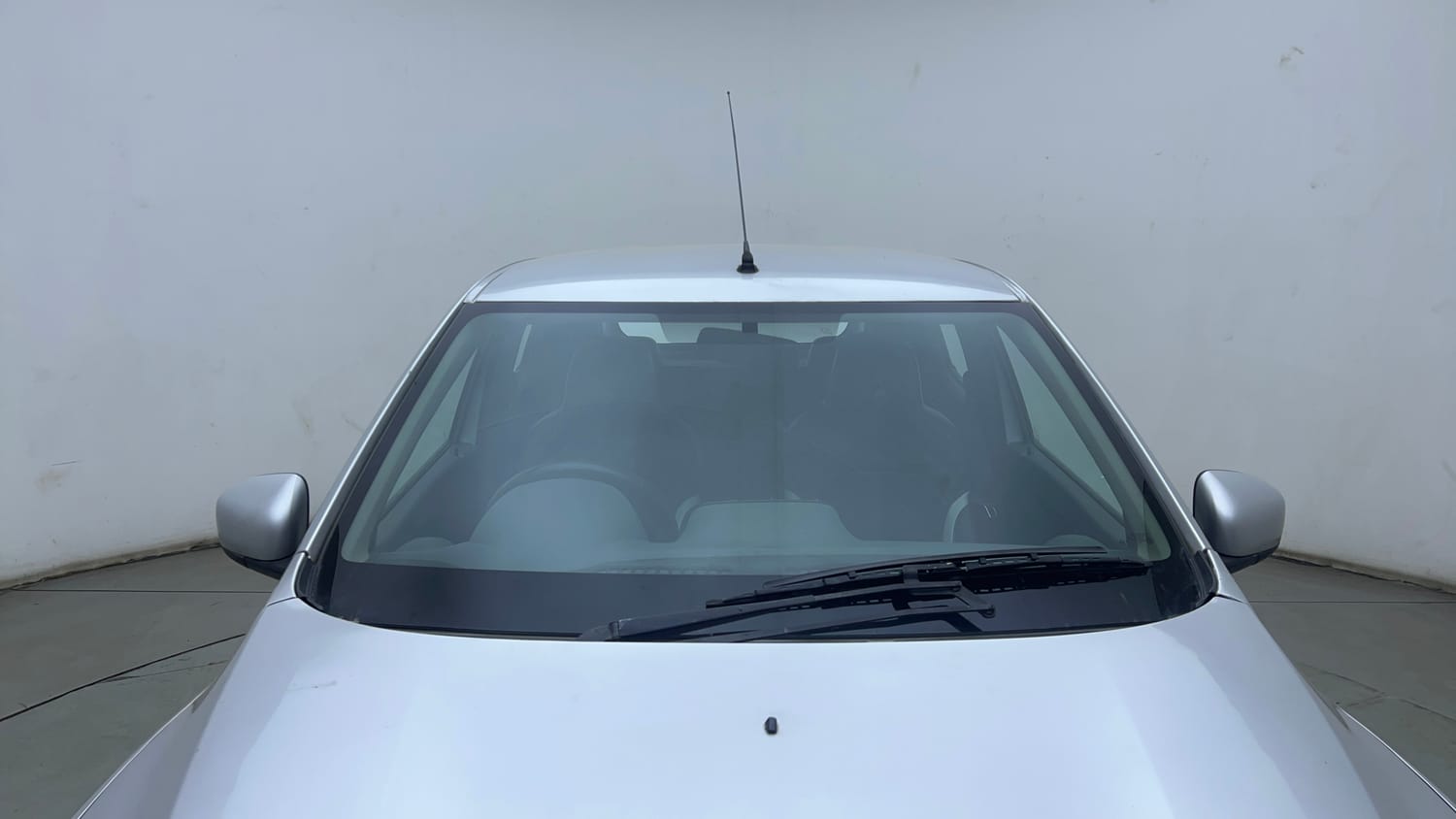 Used 2020 Renault Kwid 1.0 RXT AMT Opt Petrol Automatic exterior FRONT WINDSHIELD VIEW