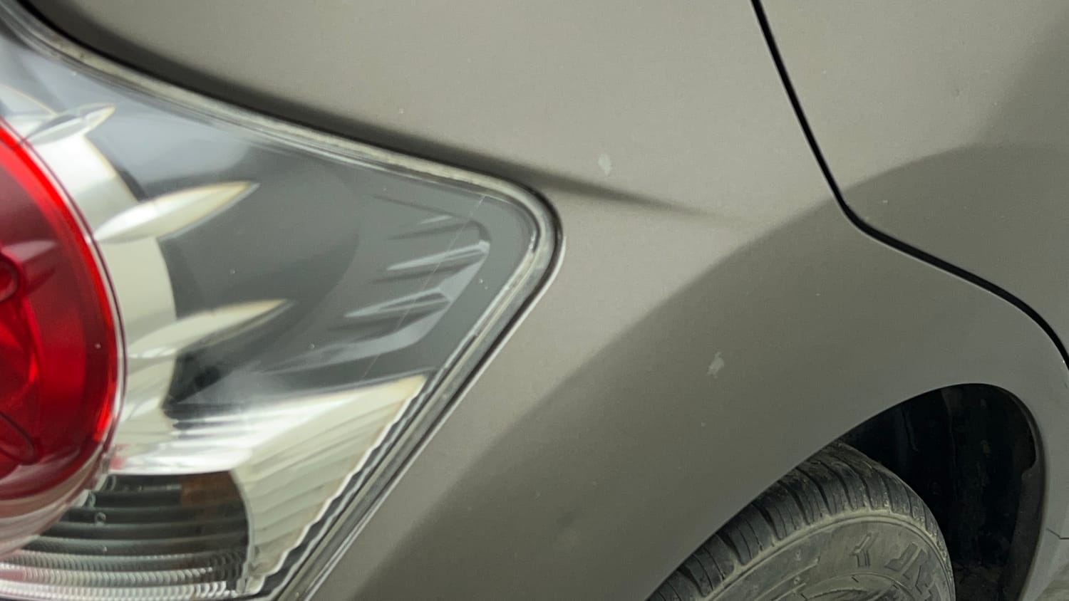 Used 2015 Honda Brio S MT Petrol Manual dents MINOR SCRATCH