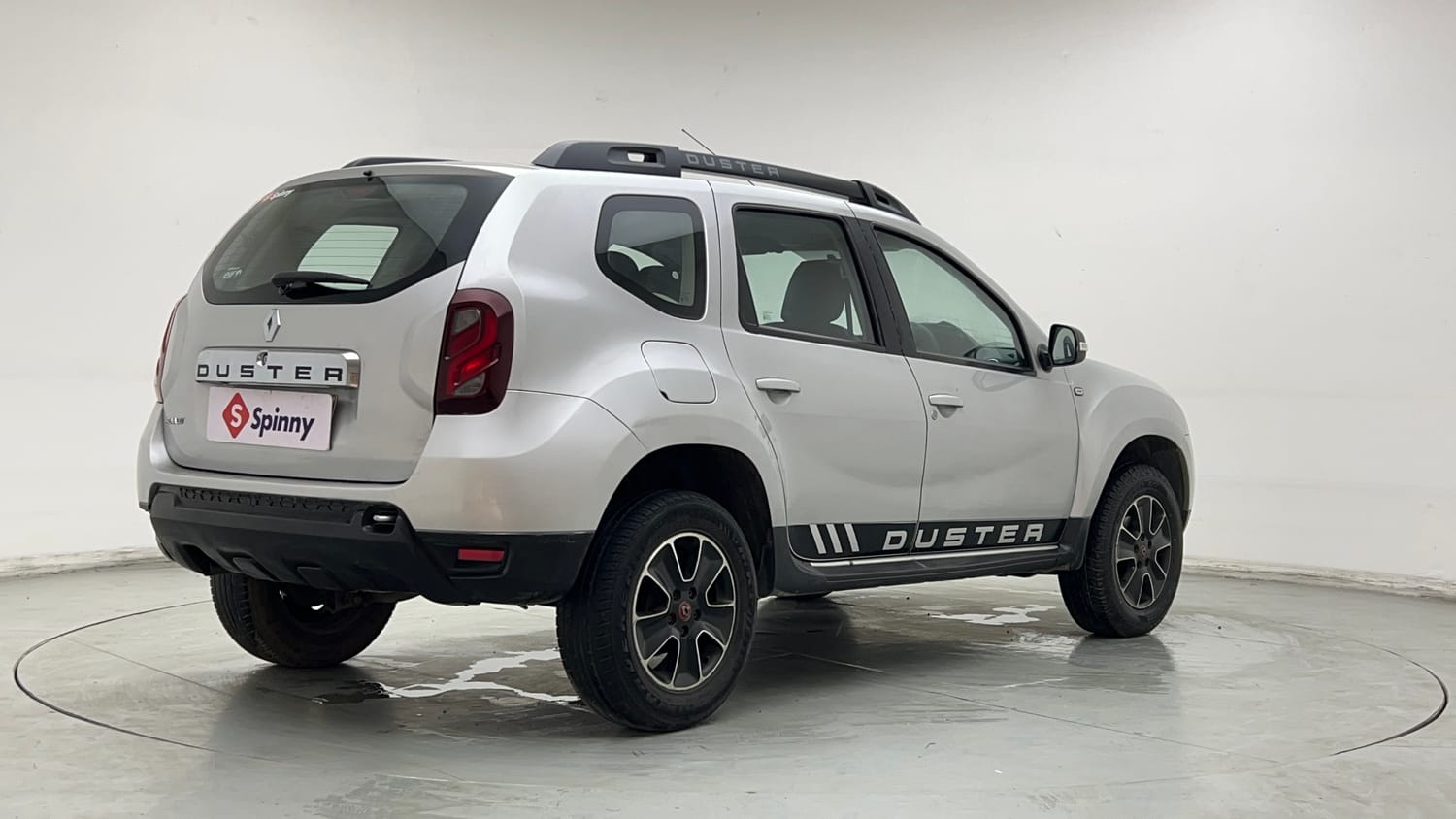 Used 2018 Renault Duster RXS CVT Petrol Automatic exterior RIGHT REAR CORNER VIEW