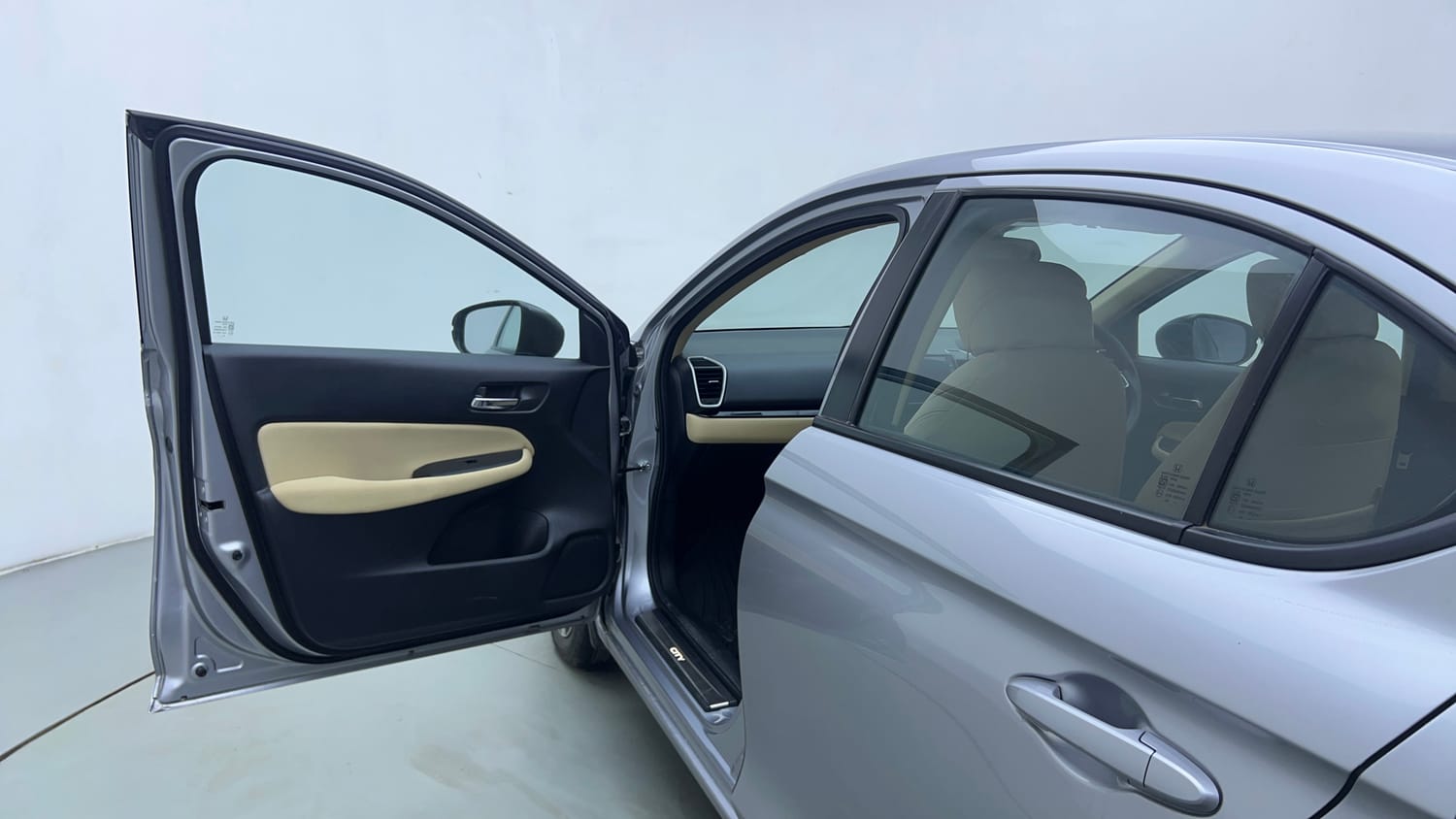 Used 2024 Honda City V Petrol CVT Petrol Automatic interior LEFT FRONT DOOR OPEN VIEW