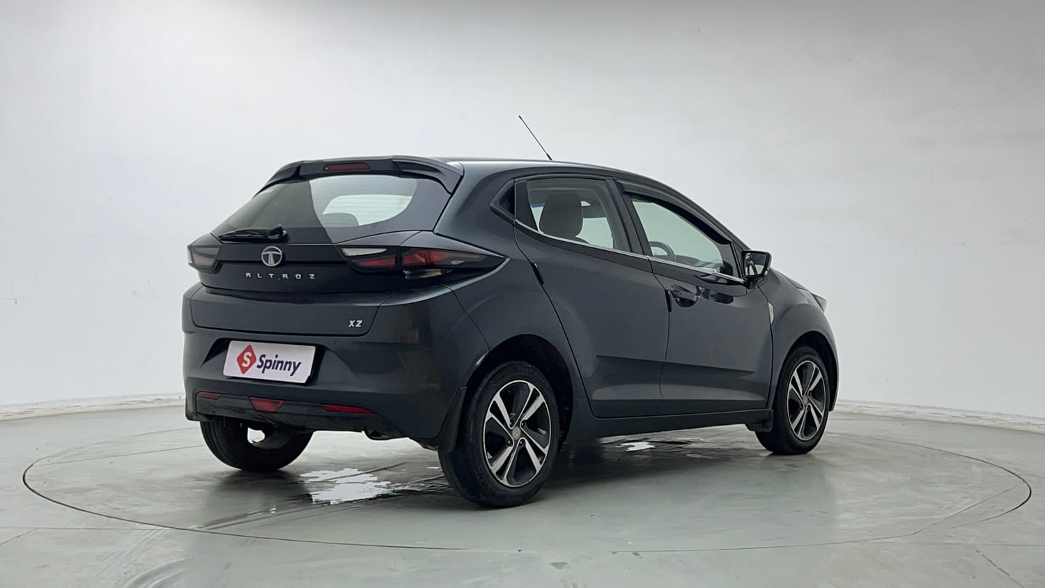 Used 2020 Tata Altroz XZ Petrol Petrol Manual exterior RIGHT REAR CORNER VIEW