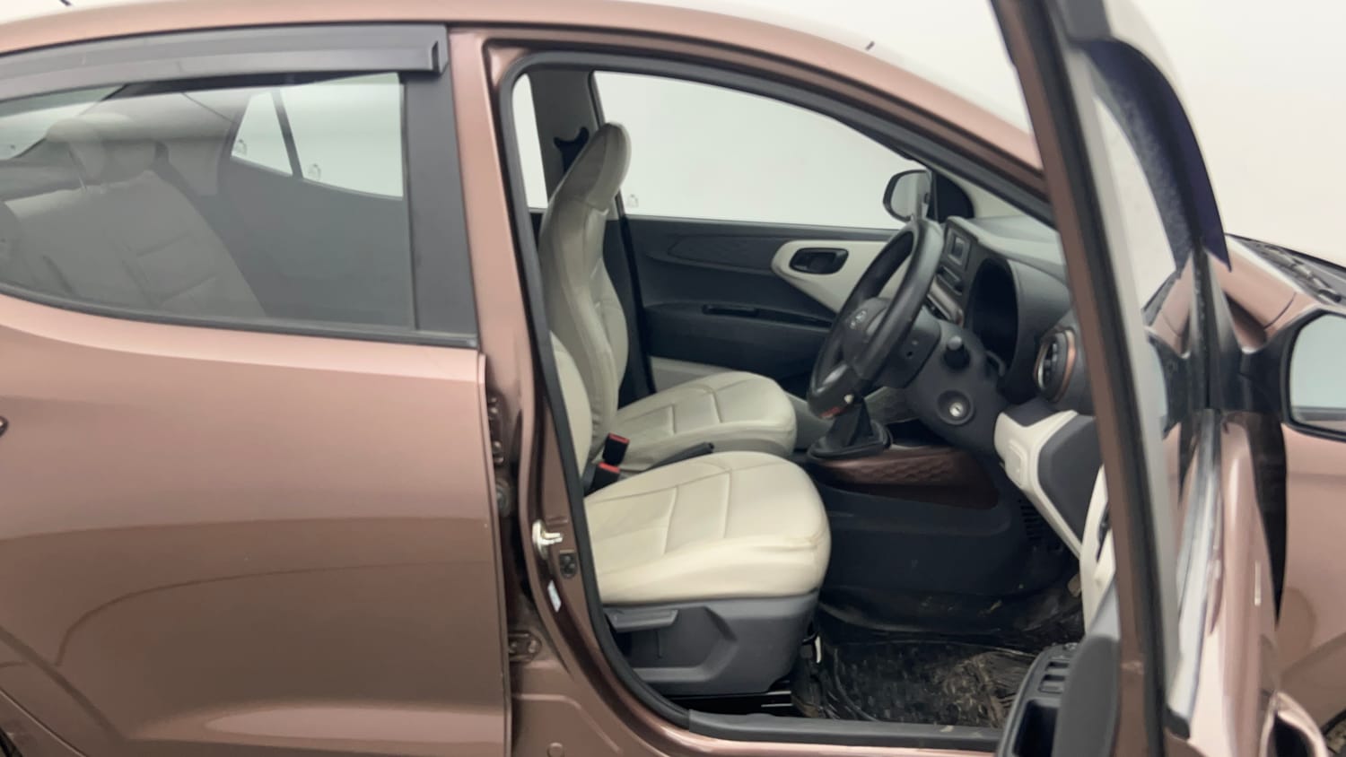Used 2020 Hyundai Aura S 1.2 Petrol Petrol Manual interior RIGHT SIDE FRONT DOOR CABIN VIEW