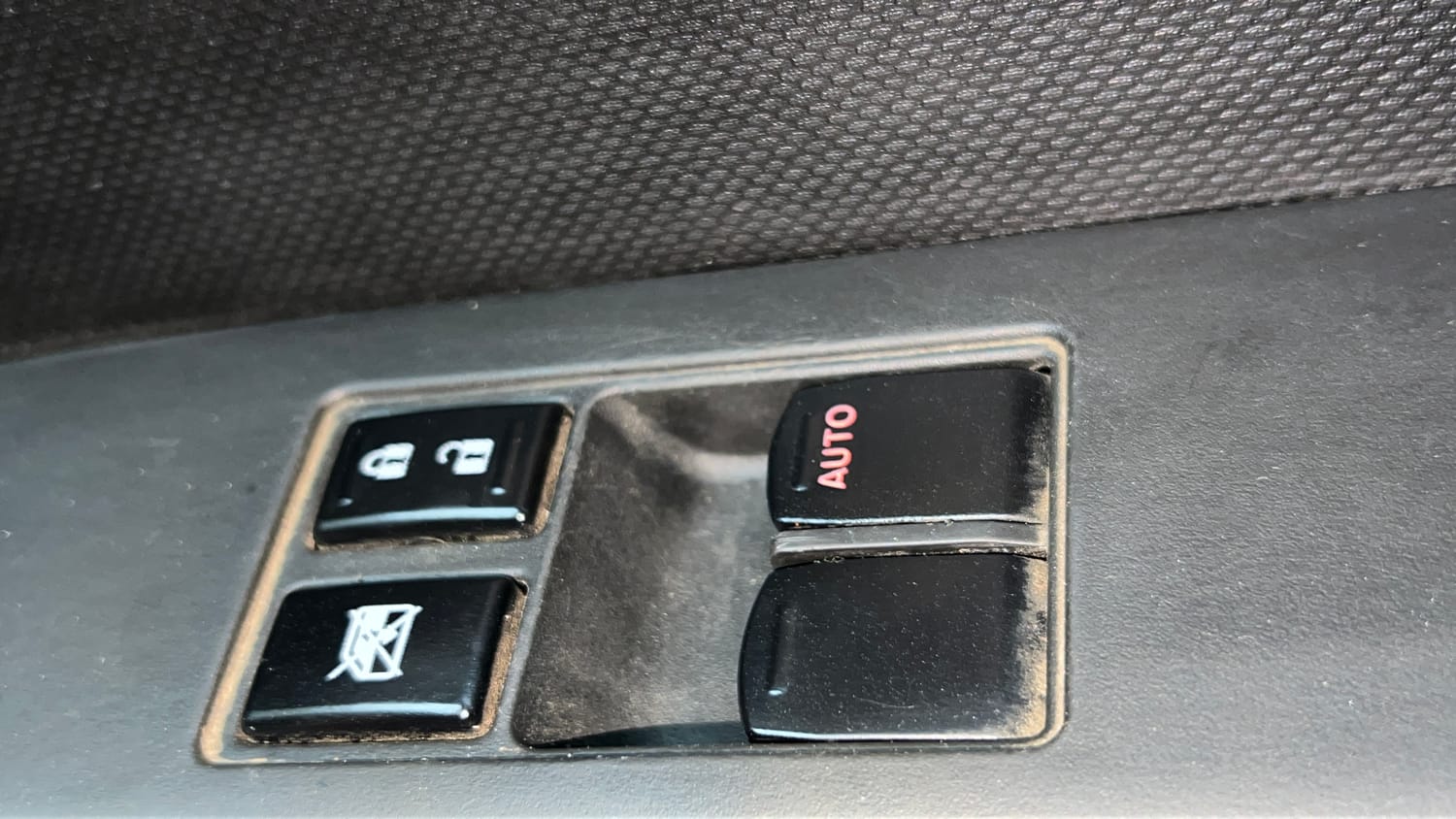 Used 2023 Maruti Suzuki Wagon R LXI 1.0 Petrol Manual top_features Power windows