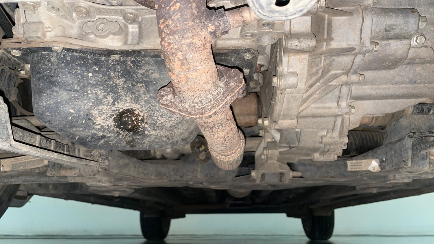 Used 2022 Tata Altroz XZ Plus Petrol Petrol Manual extra FRONT LEFT UNDERBODY VIEW