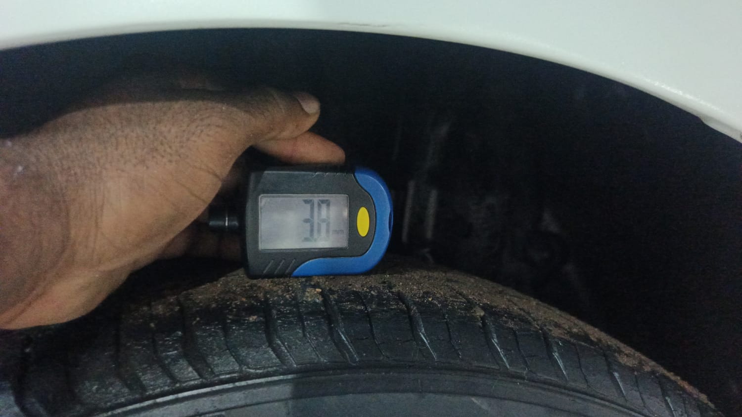 Used 2021 Hyundai i20 Asta 1.0 Turbo DCT Petrol Automatic tyres LEFT REAR TYRE TREAD VIEW