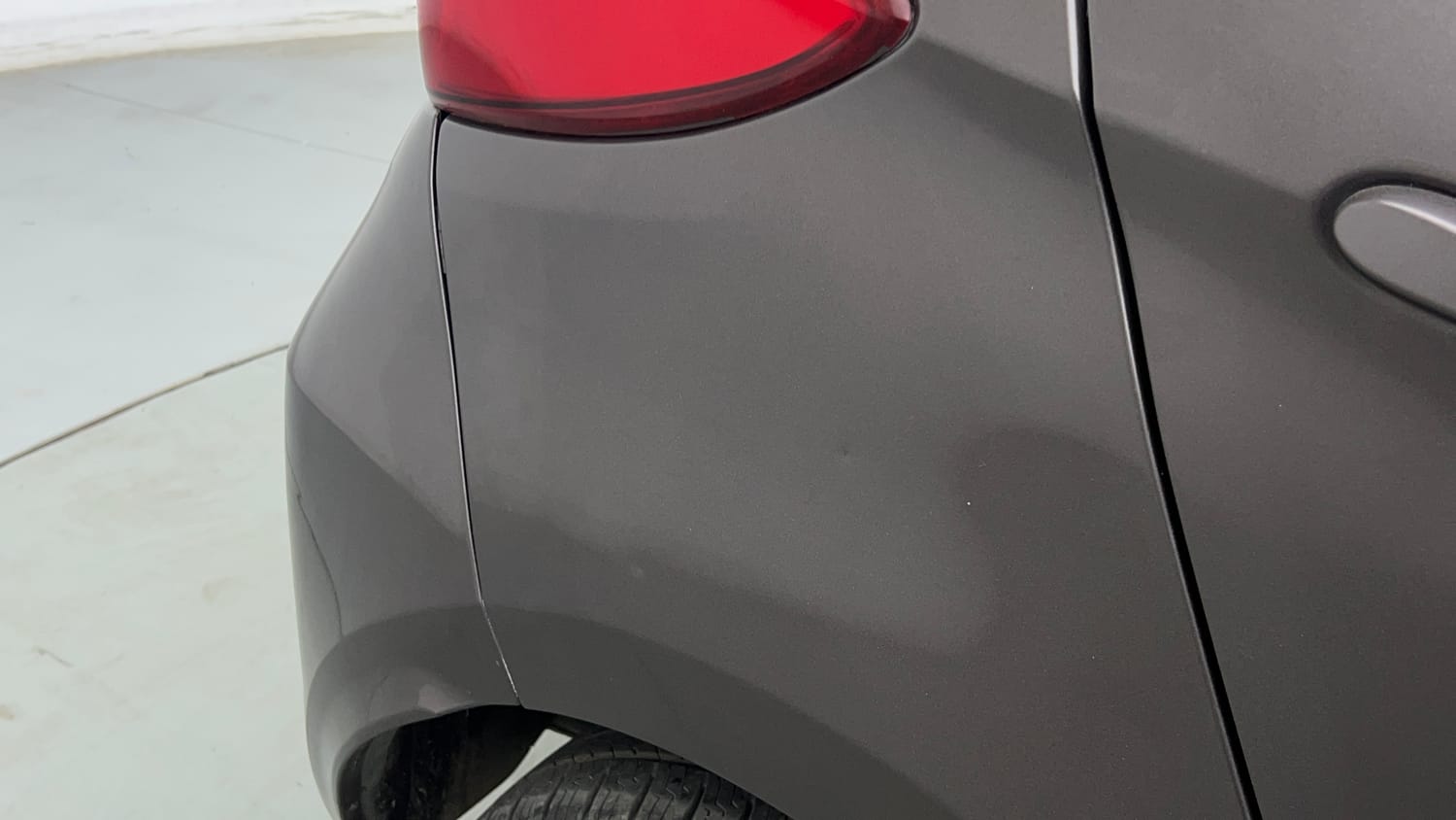Used 2018 Tata Tiago XZ CNG (Outside Fitted) Cng Manual dents MINOR SCRATCH