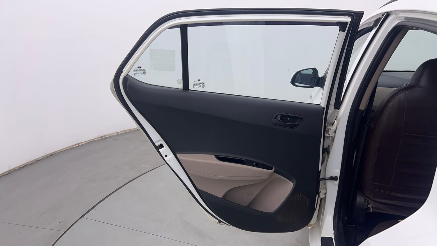 Used 2019 Hyundai Grand i10 Magna 1.2 Kappa VTVT Petrol Manual interior LEFT REAR DOOR OPEN VIEW