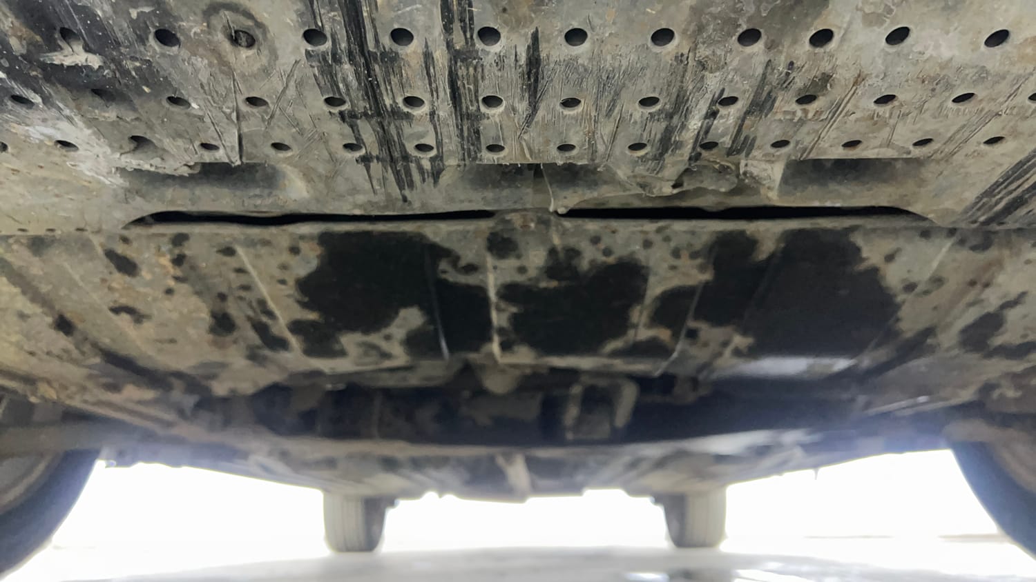 Used 2017 Maruti Suzuki S-Cross Zeta 1.3 Diesel Manual extra FRONT LEFT UNDERBODY VIEW