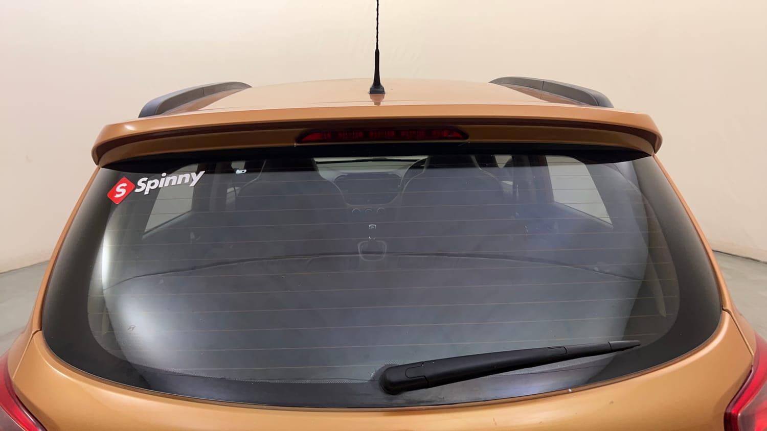 Used 2015 Hyundai Grand i10 Asta 1.2 Kappa VTVT (O) Petrol Manual top_features Rear defogger