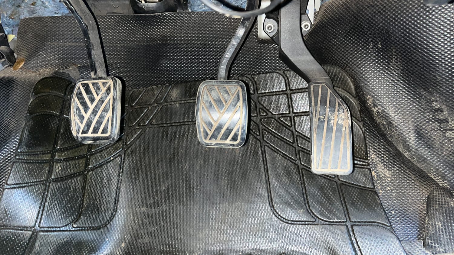 Used 2017 Maruti Suzuki Vitara Brezza VDi (O) Diesel Manual interior PEDALS VIEW