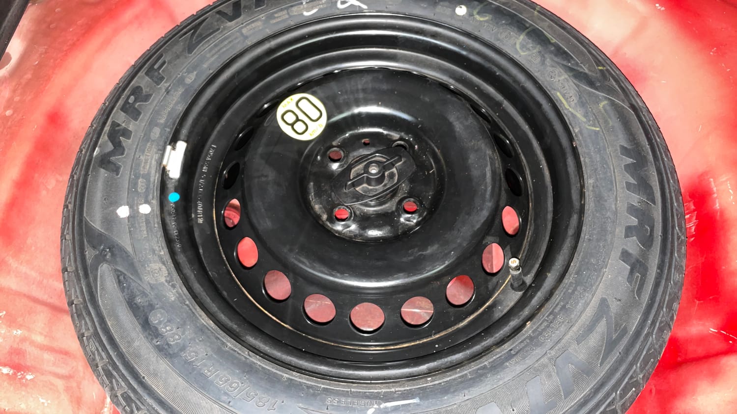 Used 2017 Maruti Suzuki Baleno Zeta 1.2 AT Petrol Automatic tyres SPARE TYRE VIEW