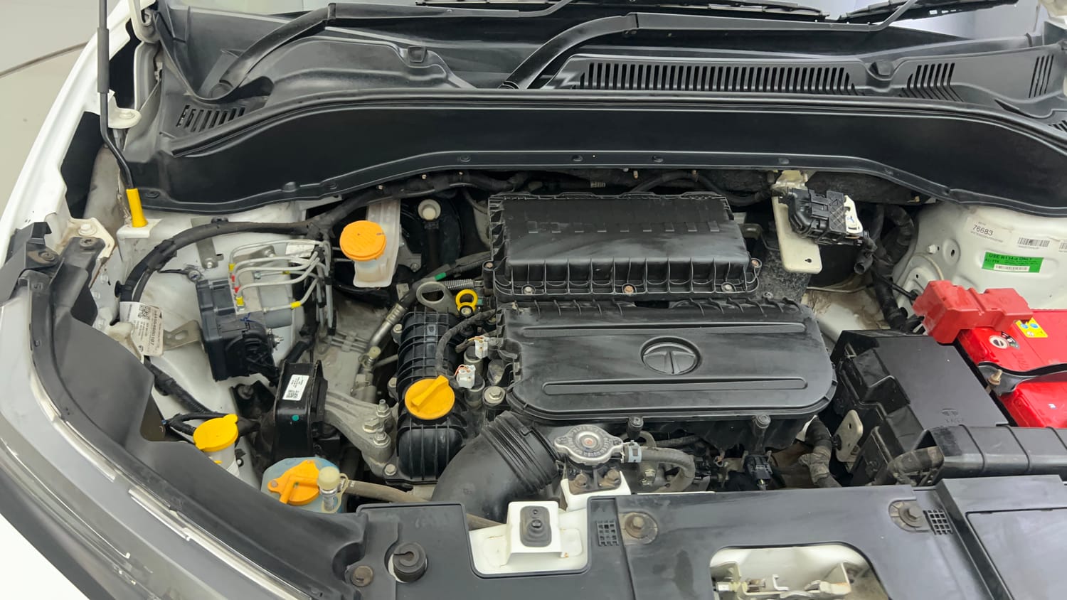 Used 2022 Tata Punch Adventure Rhythm Pack MT Petrol Manual engine ENGINE RIGHT SIDE VIEW