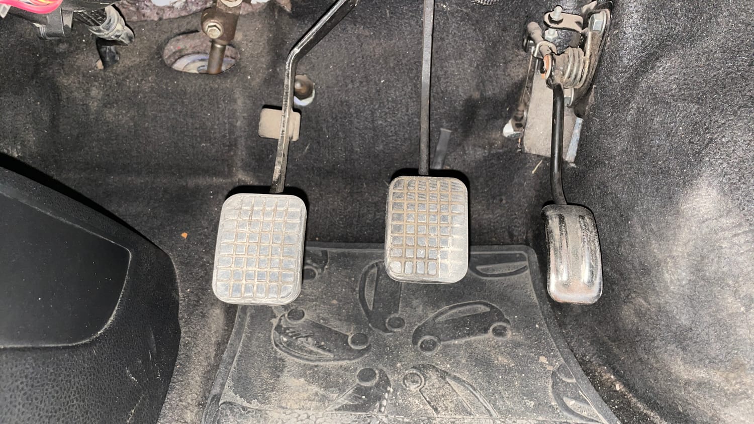 Used 2015 Tata Nano Twist XT Petrol Manual interior PEDALS VIEW