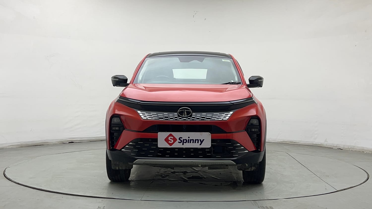 Used 2024 Tata Curvv Accomplished Plus A 1.5 Kryojet Diesel 6MT Diesel Manual exterior FRONT VIEW
