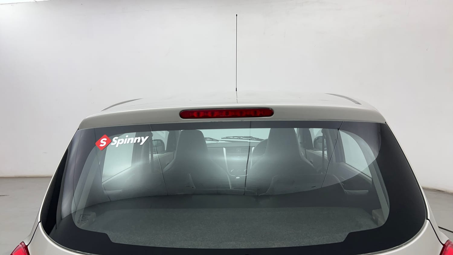 Used 2015 Maruti Suzuki Celerio VXi Petrol Manual exterior BACK WINDSHIELD VIEW