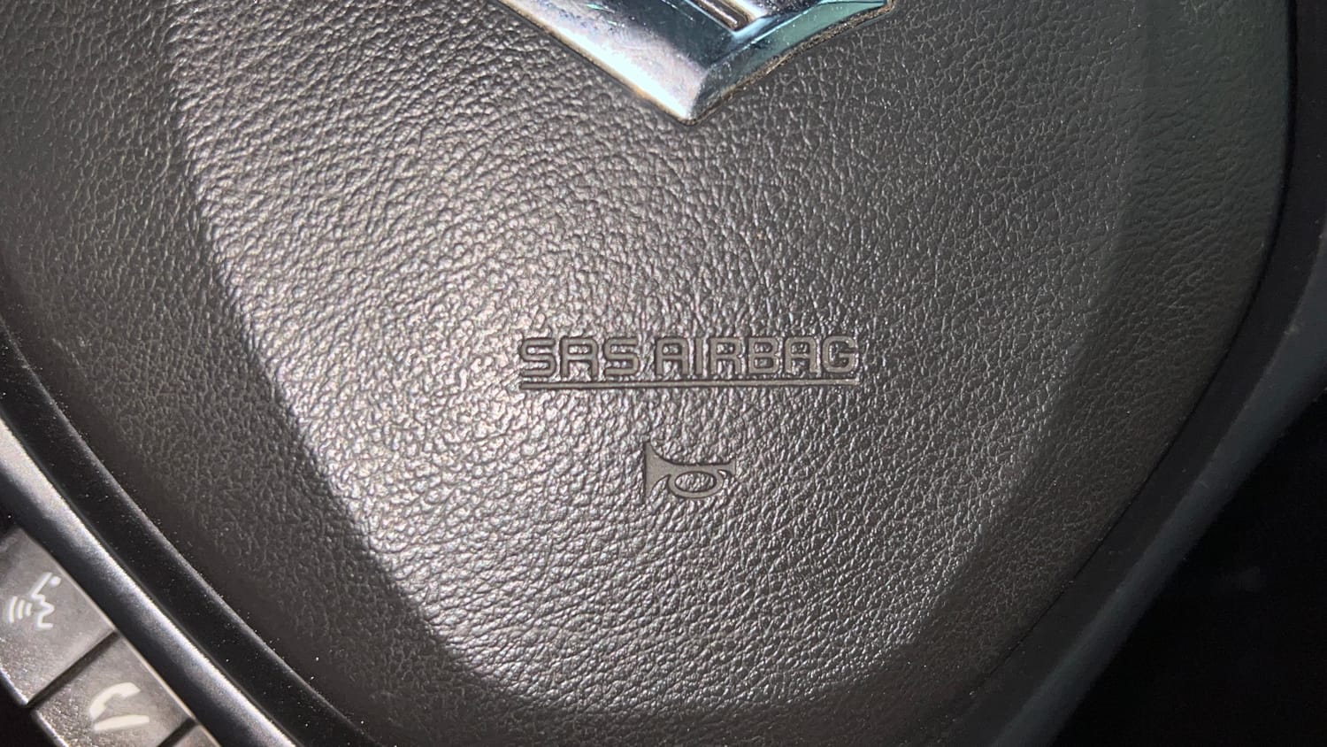 Used 2019 Maruti Suzuki Baleno Alpha Petrol Manual top_features Airbags