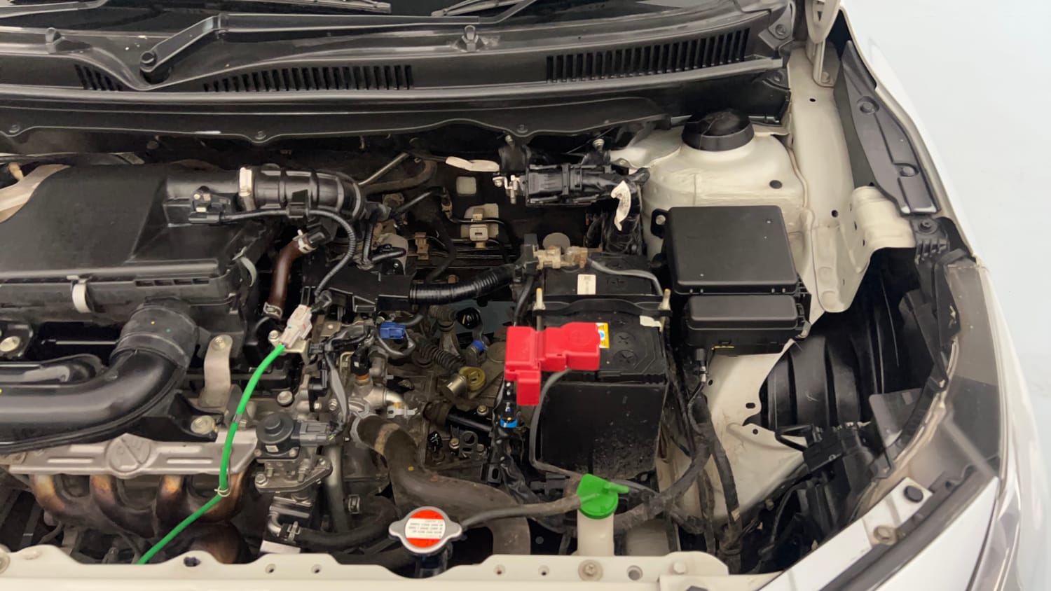 Used 2023 Maruti Suzuki Baleno Delta MT Petrol Manual engine ENGINE LEFT SIDE VIEW