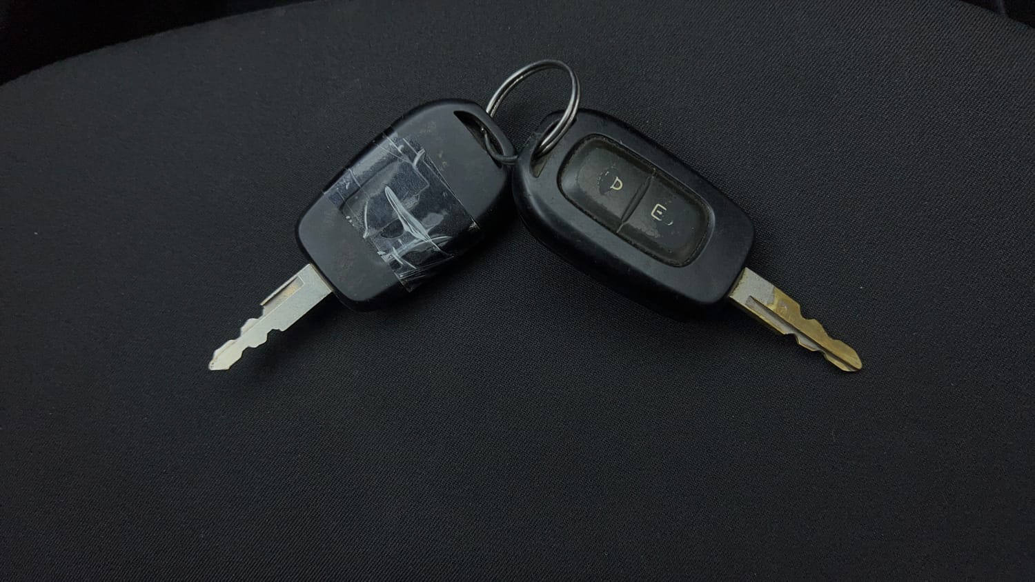 Used 2017 Renault Kwid RXT Live For More Edition 1.0 Petrol Manual extra CAR KEY VIEW