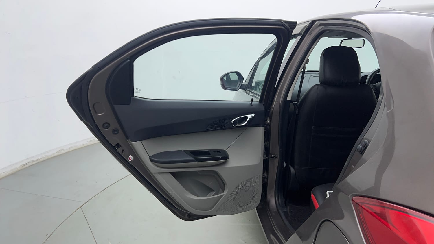 Used 2018 Tata Tiago XZ CNG (Outside Fitted) Cng Manual interior LEFT REAR DOOR OPEN VIEW