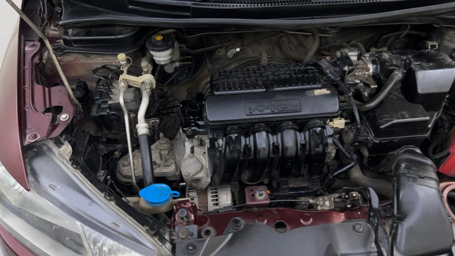 Used 2015 Honda Jazz V Petrol Petrol Manual engine ENGINE RIGHT SIDE VIEW