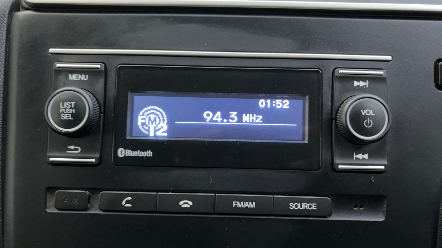 Used 2018 Honda WR-V S MT Petrol Petrol Manual top_features Integrated (in-dash) music system