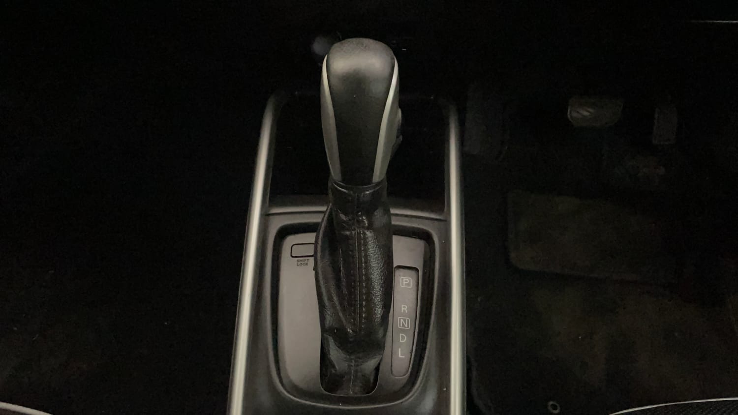 Used 2017 Maruti Suzuki Baleno Zeta 1.2 AT Petrol Automatic interior GEAR  KNOB VIEW