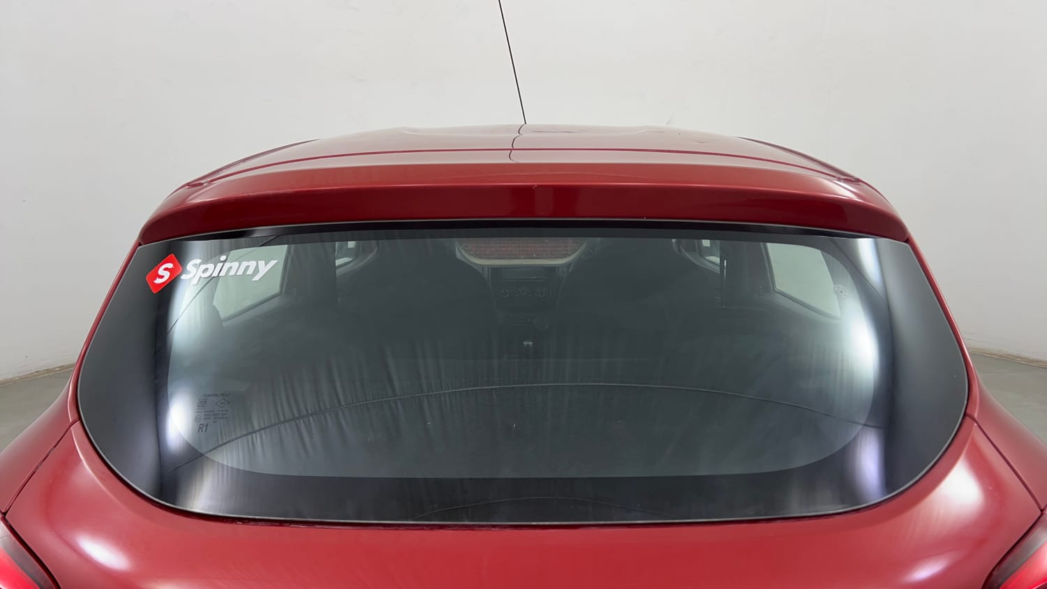 Used 2016 Renault Kwid RXT Petrol Manual exterior BACK WINDSHIELD VIEW
