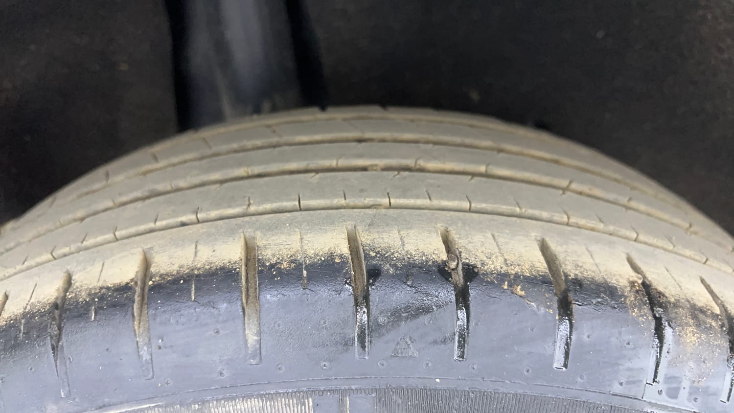 Used 2021 Maruti Suzuki Baleno Zeta Petrol Manual tyres RIGHT REAR TYRE TREAD VIEW