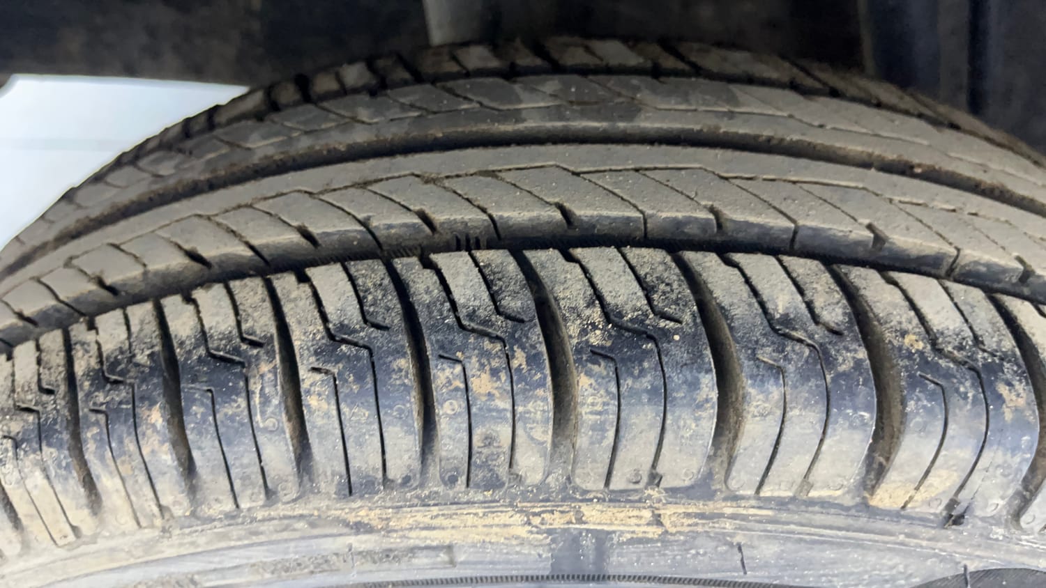 Used 2016 Renault Kwid 1.0 RXT Petrol Manual tyres RIGHT REAR TYRE TREAD VIEW
